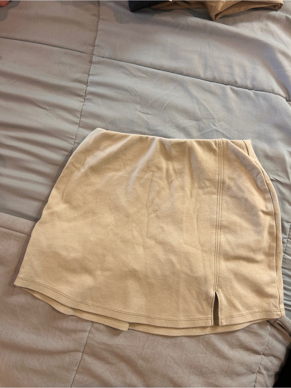 Beige Knit Mini Skort with Front Seam